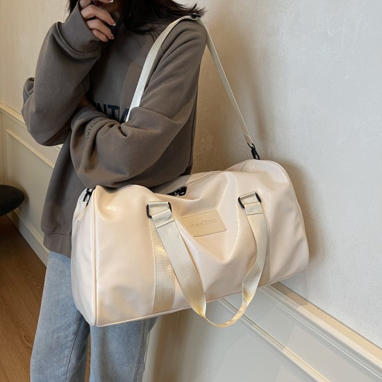 Stylish travel bags with waterproof business trip bags, large capacity, shoe compartment, wet/dry separation, and a premium fitness bag.