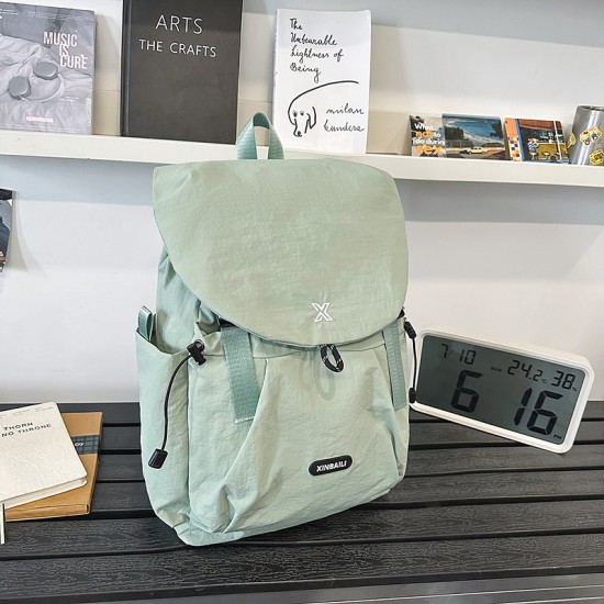 Lightweight backpack Large-capacity work bags for junior high school students, new ultralight backpacks for outdoor travel and commuting, suitable for university students.