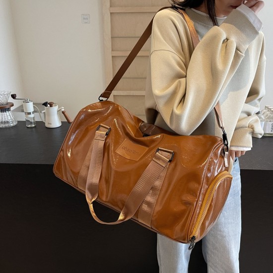 Stylish travel bags with waterproof business trip bags, large capacity, shoe compartment, wet/dry separation, and a premium fitness bag.