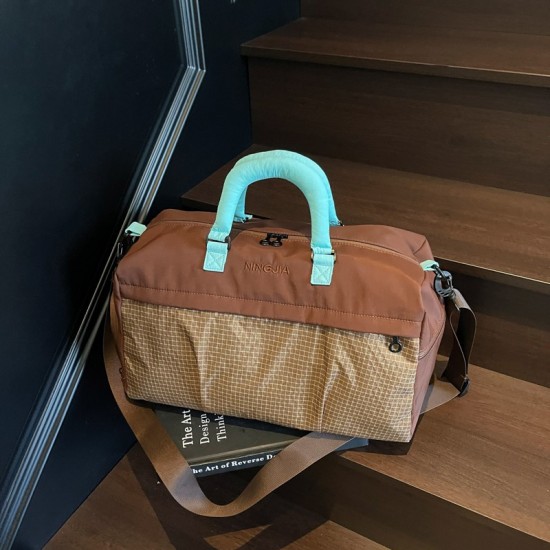 New women's travel bags, lightweight, multifunctional crossbody sports and fitness bags, with large capacity for handbags. Storage Luggage Bag