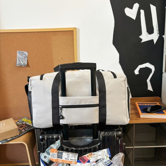 2025 new large-capacity travel luggage Compact carry-on luggage, wet/dry separation, sports training and fitness bag with shoe compartment