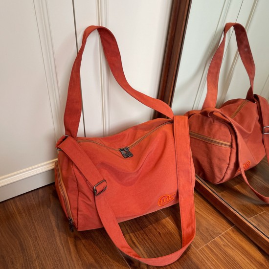 Cross-border trendy swimming and fitness bag, large-capacity wet/dry travel bag, men's crossbody carry-on bag