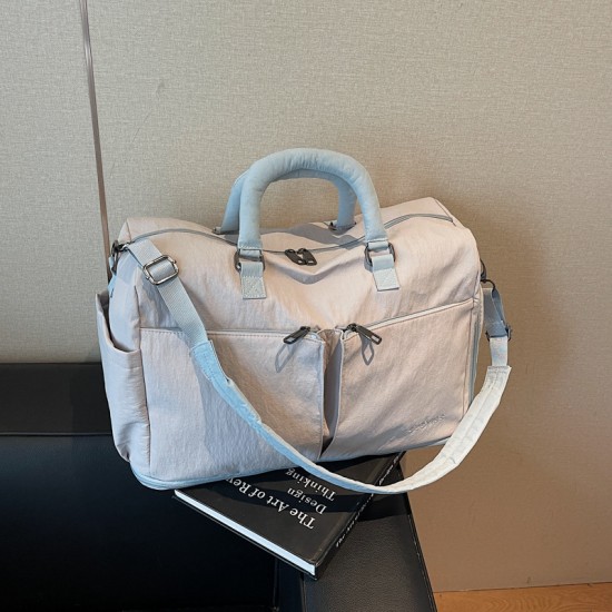 Outdoor sports bag with independent shoe compartment, expandable and practical moving storage bag, simple and lightweight short-distance business travel bag