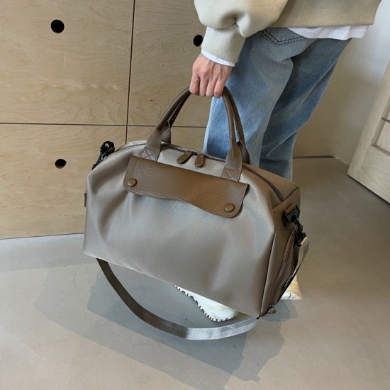 Short-distance business trip bags with large capacity, commuting sports bags, wet/dry separation, and shoe compartment.