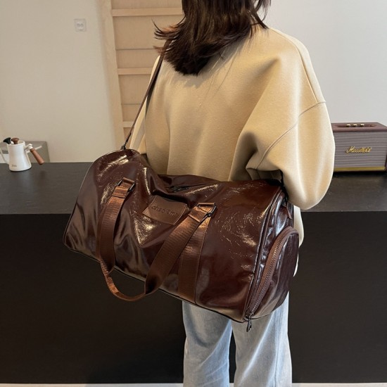 Stylish travel bags with waterproof business trip bags, large capacity, shoe compartment, wet/dry separation, and a premium fitness bag.