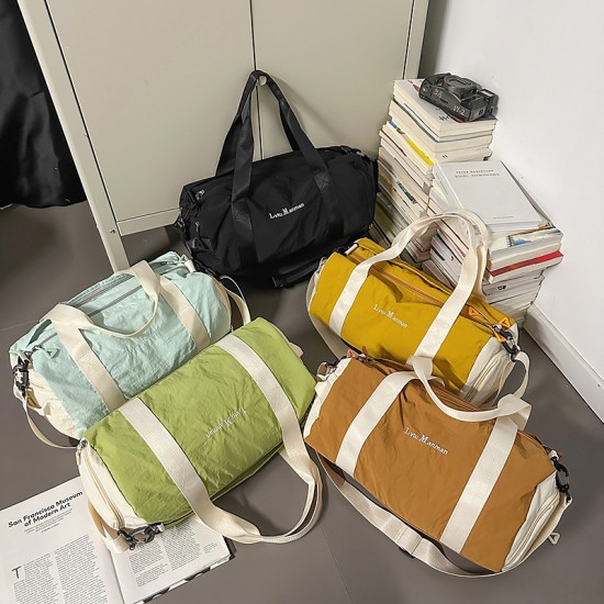 Lightweight and casual travel bag, Korean-style fashionable yoga and fitness bag, large-capacity couple's crossbody sports bag